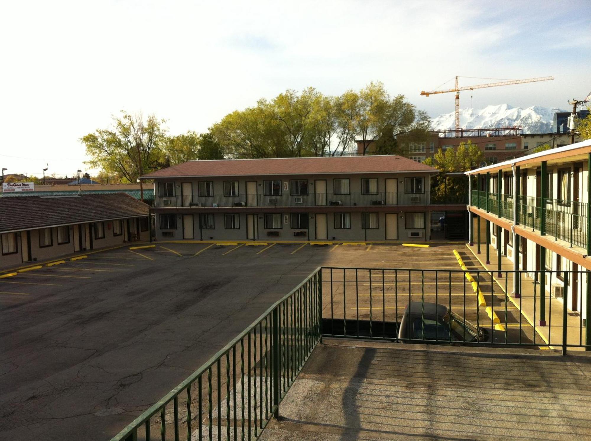 Provo Inn & Suites Zewnętrze zdjęcie